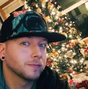 Meet your Posher, Derek